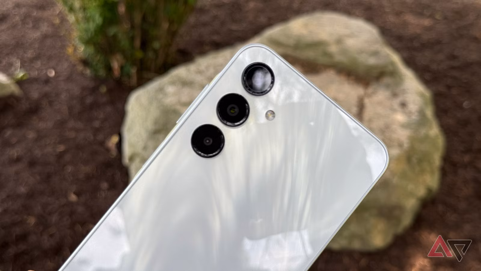 Agora você pode obter este telefone Samsung + 12 meses de serviço ilimitado por apenas US$ 181